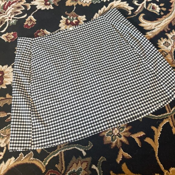 Urban Outfitters Black and White Gingham Mini Skirt - Picture 3 of 4